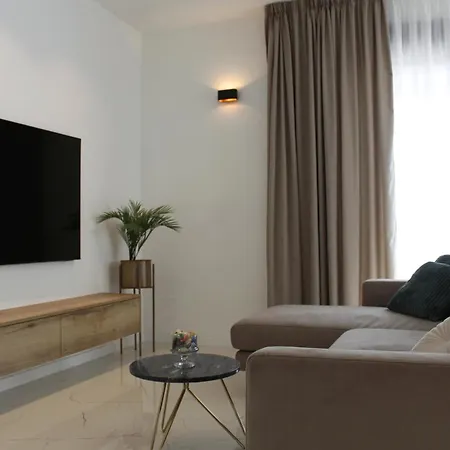 Luvigo Luxury זאדאר