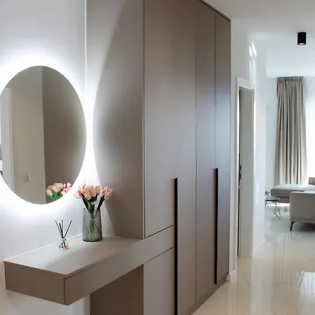 アパート Luvigo Luxury ザダル